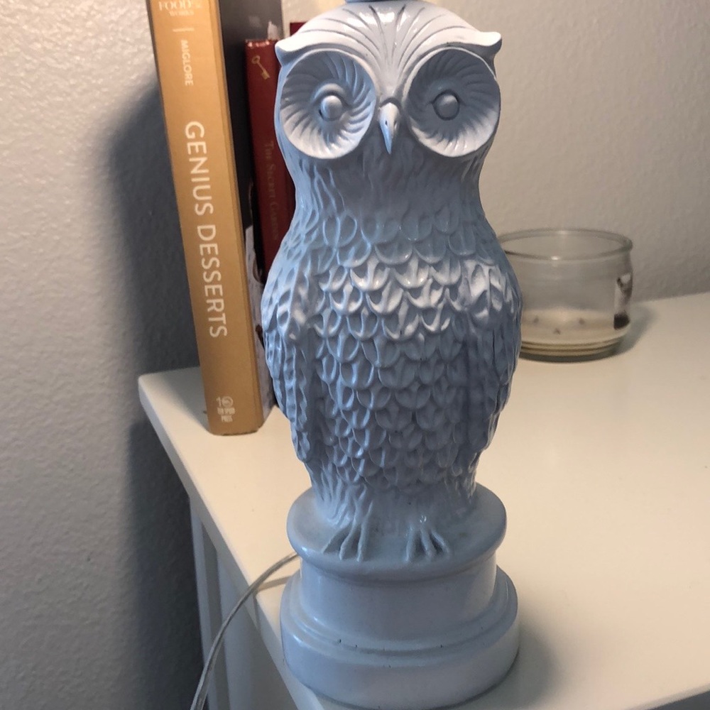 Lamp - Picture 2 of 3